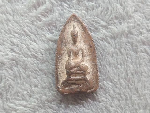 พระสรรค์นั่ง (หลวงพ่อกวย ชุตินธโร)