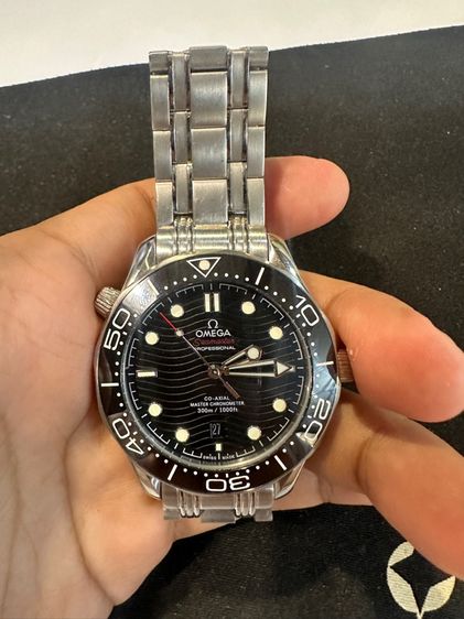 ดำ omega seamaster