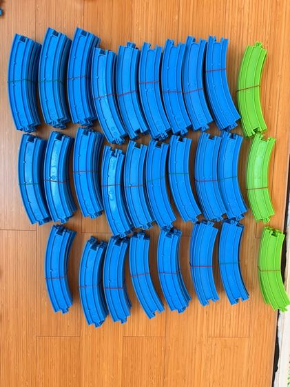 รางรถไฟ รถเข็น โทมี Tomy  หลายแบบ