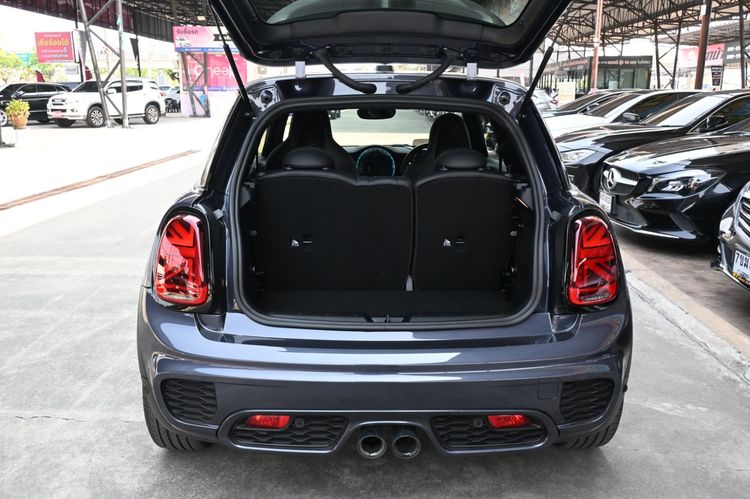 Mini JOHN COOPER WORK 2021 2.0 John Cooper Works GP Sedan เบนซิน ไม่ติดแก๊ส เกียร์อัตโนมัติ เทา รูปที่ 4