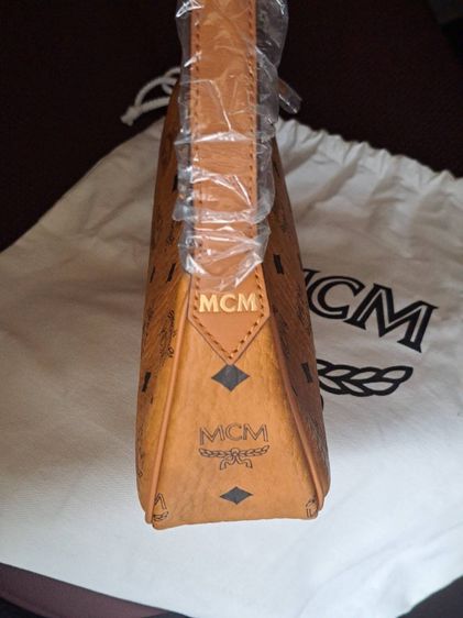กระเป๋า MCM สะพายไหล่ Aren ลาย Visetos กระเป๋าใหม่ มือ1 รูปที่ 3