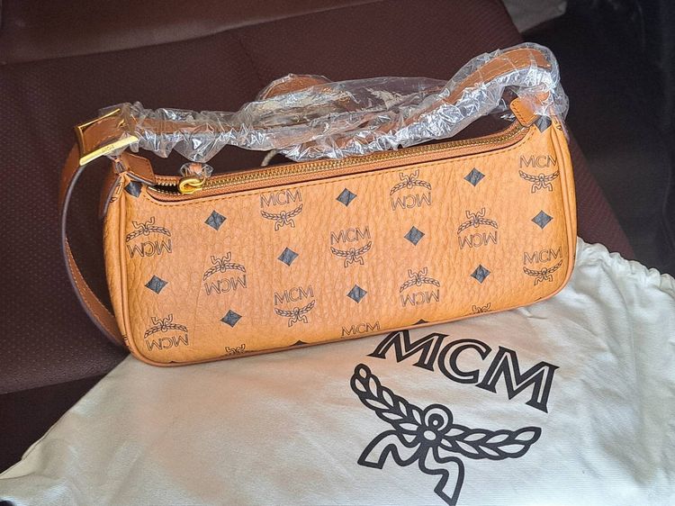 หนังแท้ หญิง น้ำตาล กระเป๋า MCM สะพายไหล่ Aren ลาย Visetos กระเป๋าใหม่ มือ1
