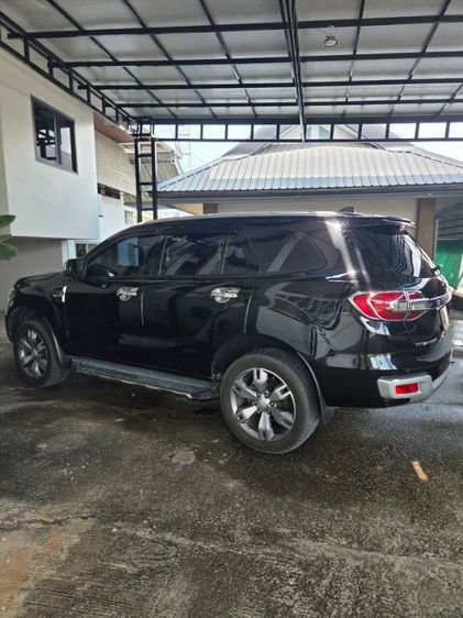Ford Everest 2016 2.2 Titanium Utility-car ดีเซล เกียร์อัตโนมัติ ดำ รูปที่ 4