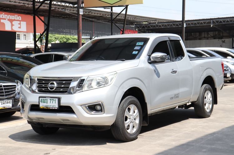 Nissan NP300-NAVARA 2017 2.5 V Pickup ดีเซล ไม่ติดแก๊ส เกียร์ธรรมดา เทา