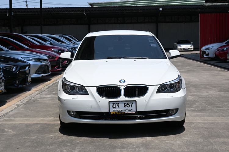 BMW Series 5 2010 520d Sedan ดีเซล ไม่ติดแก๊ส เกียร์อัตโนมัติ ขาว รูปที่ 2