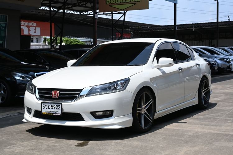 Honda Accord 2015 2.0 EL Sedan เบนซิน ไม่ติดแก๊ส เกียร์อัตโนมัติ ขาว