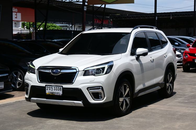 Subaru Forester 2022 2.0 i-S EyeSight Utility-car เบนซิน ไม่ติดแก๊ส เกียร์อัตโนมัติ ขาว