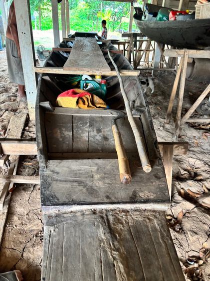 เรือขุด ไม้ตะเคียนทั่งลำ