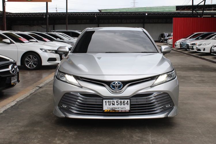 Toyota Camry 2020 2.5 Hybrid Sedan ไฮบริด ไม่ติดแก๊ส เกียร์อัตโนมัติ บรอนซ์เงิน