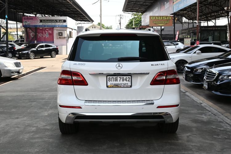 Mercedes-Benz ML-Class 2015 ML250 CDI AMG Utility-car ดีเซล ไม่ติดแก๊ส เกียร์อัตโนมัติ ขาว รูปที่ 4