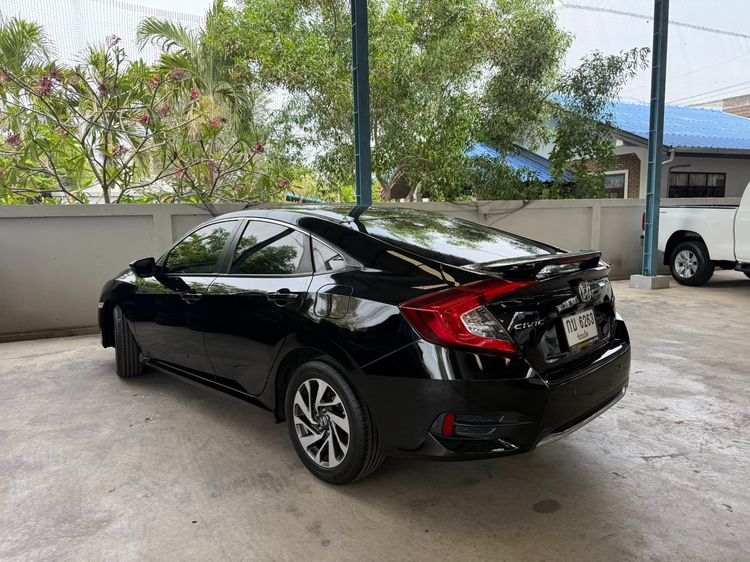 Honda Civic 2020 1.8 E i-VTEC Sedan เบนซิน ไม่ติดแก๊ส เกียร์อัตโนมัติ ดำ รูปที่ 4