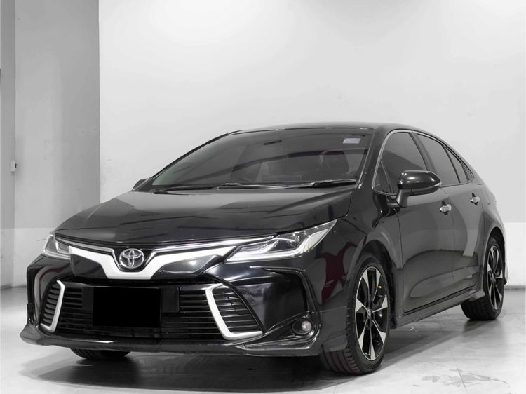 Toyota Altis 2020 1.8 GR Sport CVT Sedan เบนซิน ไม่ติดแก๊ส เกียร์อัตโนมัติ ดำ
