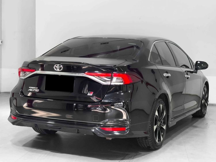 Toyota Altis 2020 1.8 GR Sport CVT Sedan เบนซิน ไม่ติดแก๊ส เกียร์อัตโนมัติ ดำ รูปที่ 3