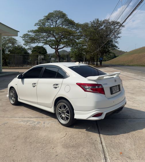 Toyota Vios 2013 1.5 E Sedan เบนซิน ไม่ติดแก๊ส เกียร์อัตโนมัติ ขาว รูปที่ 2
