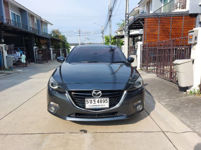 รถ Mazda Mazda3 2.0 S สี เทา