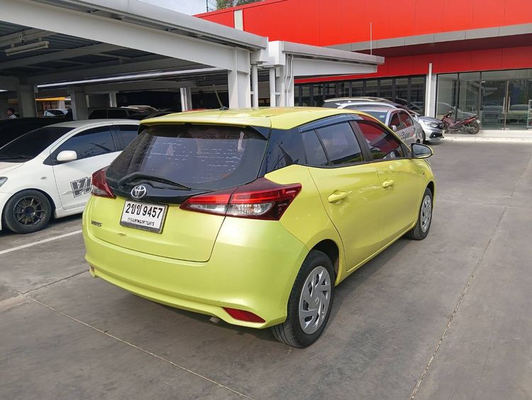 Toyota Yaris 2020 1.2 Entry Sedan เบนซิน ไม่ติดแก๊ส เกียร์อัตโนมัติ เขียว รูปที่ 4