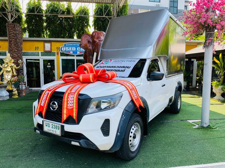 Nissan Navara 2023 2.5 SL Pickup ดีเซล ไม่ติดแก๊ส เกียร์ธรรมดา ขาว รูปที่ 2