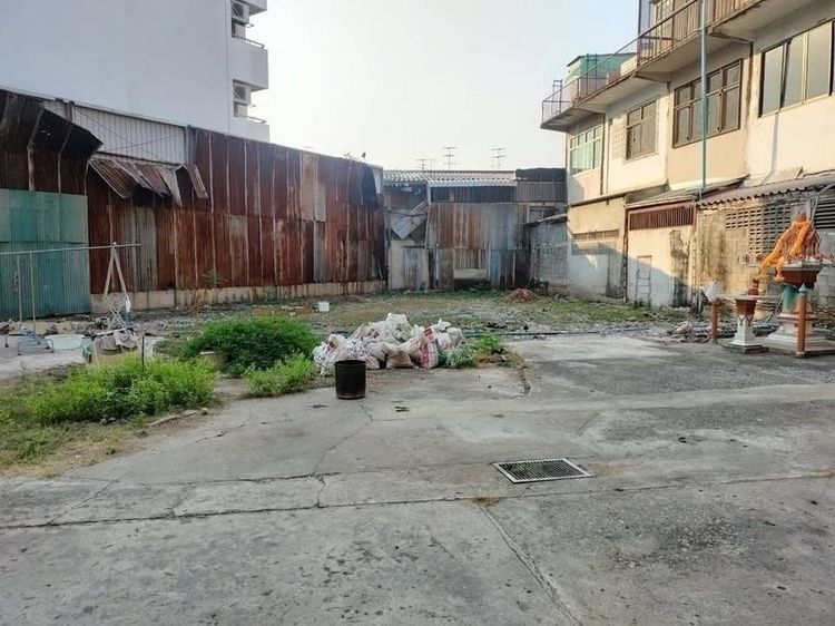 ให้เซ้งถูกมาก ครึ่งไร่  พร้อมอาคาร 4 ชั้น ติดสาทร ใกล้รถไฟฟ้า ติดโรงพยาบาลเยอะ รูปที่ 3