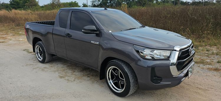 Toyota Hilux Revo 2022 2.4 Z Edition Entry Pickup ดีเซล เกียร์ธรรมดา เทา