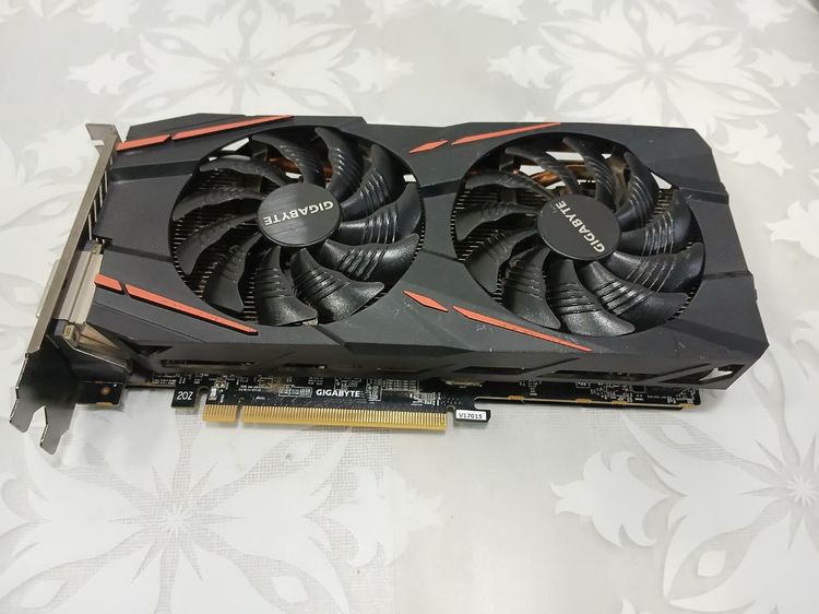 ขาย การ์ดจอ Gigabyte RX580 8G DDR5 256Bits ใช้ไฟเลี้ยง8พิน ใช้งานปกติ  