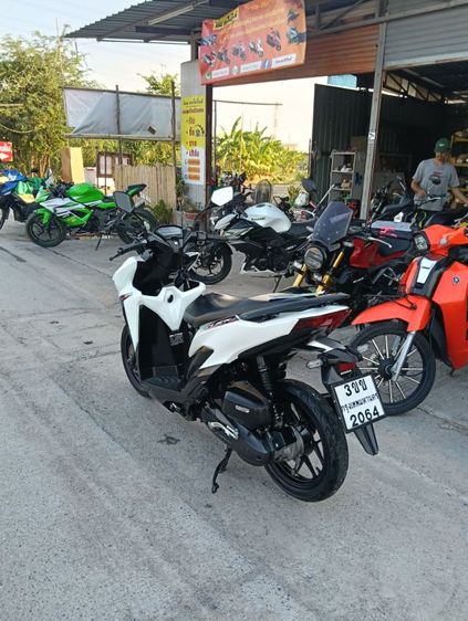 CLICK125i LED เครื่องดี นิ่มๆ สีสวย เอกสารครบ รูปที่ 4