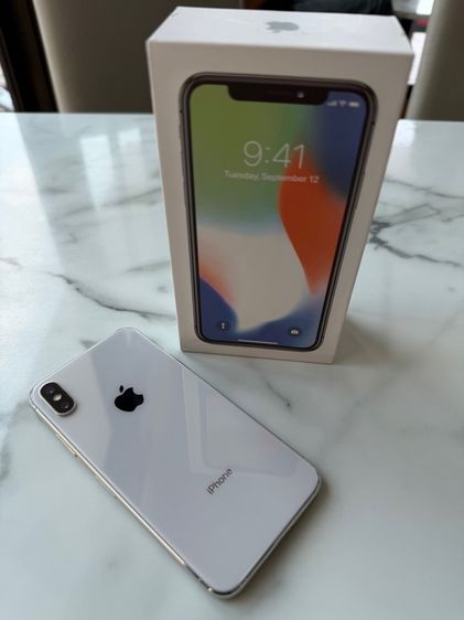 iPhone X สีขาว 256 GB สภาพสวยๆ เอี่ยมๆ 
