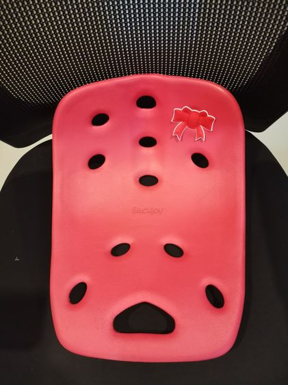 อุปกรณ์เพื่อสุขภาพ แผ่นรองนั่งเพื่อสุขภาพ BackJoy รุ่น Posture+ Mini สีแดง สําหรับเด็กประถม-มัธยม หรือน้ำหนักไม่เกิน 50 กก.