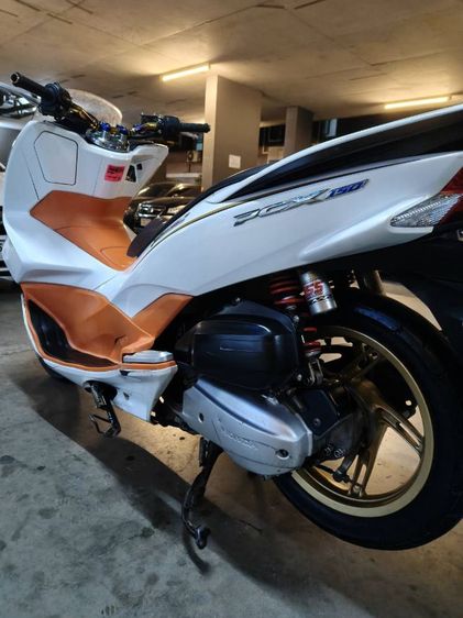 Honda pcx2017 เตาแก๊สขาวส้ม เครื่องทำมาใหม่เดิมๆเงียบกริบ เอกสารครบรับประกันการโอนชื่อ