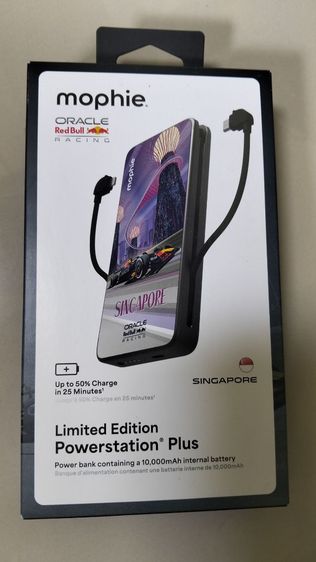 Mophie Powerstation Plus รุ่น Limited Edition ที่ร่วมมือกับทีมแข่งรถสูตรหนึ่ง Oracle Red Bull Racing โดยเป็นลายพิเศษฉบับ Singapore Edition  รูปที่ 2
