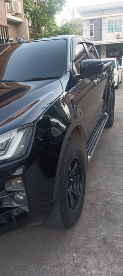 Isuzu D-MAX 2022 1.9 Hi-Lander L Pickup ดีเซล ไม่ติดแก๊ส เกียร์ธรรมดา ดำ รูปที่ 2