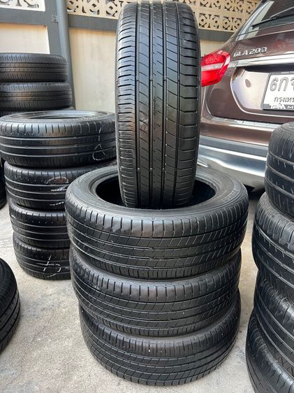 ยาง Dunlop Lm705 185 55 16 เส้น 500 บาท สภาพดี