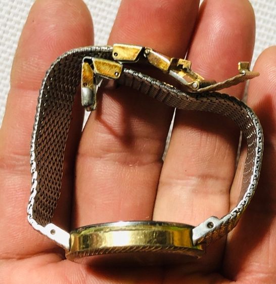 SEIKO หน้าดำ เข็มดาบ สายทอง รูปที่ 6