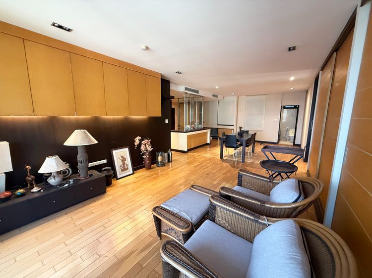 Narai Property ไม่อนุญาต มีบางส่วน ขายคอนโดLuxury Wellnessริมแม่น้ำ riverine Place1 ห้องใหญ่ 102.77 ตร.ม.ที่จอดรถส่วนตัว 2 คัน สังคมคุณภาพ  รูปที่ 2
