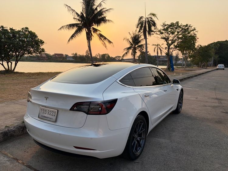 Tesla Model-3 2020 RWD (Standard Range) Sedan ไฟฟ้า ไม่ติดแก๊ส เกียร์อัตโนมัติ ขาว รูปที่ 3