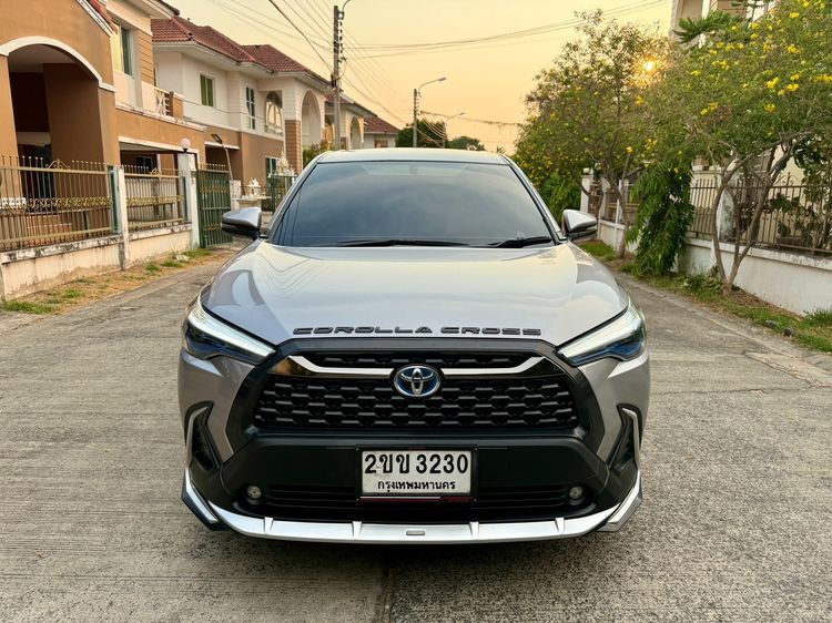 รถ Toyota Corolla Cross 1.8 Hybrid Premium สี บรอนซ์เงิน