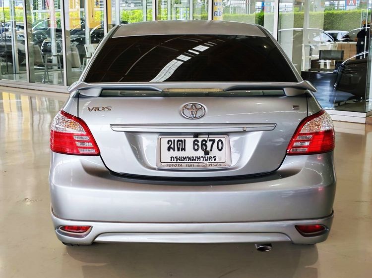 Toyota Vios 2011 1.5 E Sedan เบนซิน ไม่ติดแก๊ส เกียร์อัตโนมัติ เทา รูปที่ 4