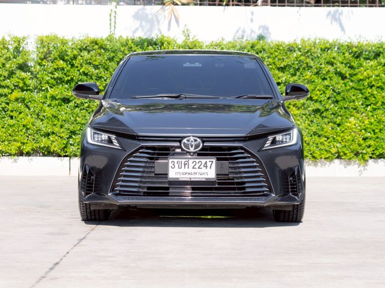 Toyota Yaris ATIV 2023 1.2 Premium Luxury Sedan เบนซิน ไม่ติดแก๊ส เกียร์อัตโนมัติ เทา รูปที่ 2