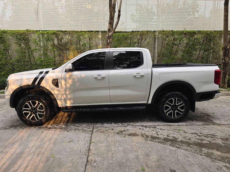 รถ Ford Ranger 2.0 Hi-Rider XLT สี ขาว