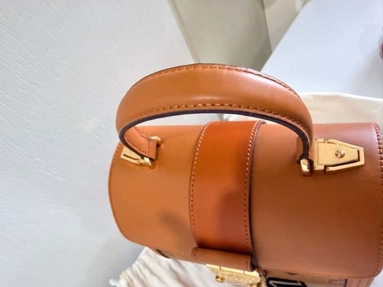 MCM Tracy Visetos Satchel Cognac รูปที่ 4