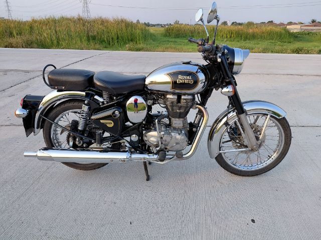 รถRoyal Enfield Classic500 ปี17