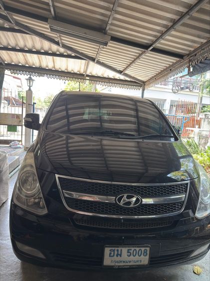 รถ Hyundai H-1  2.5 Deluxe สี ดำ