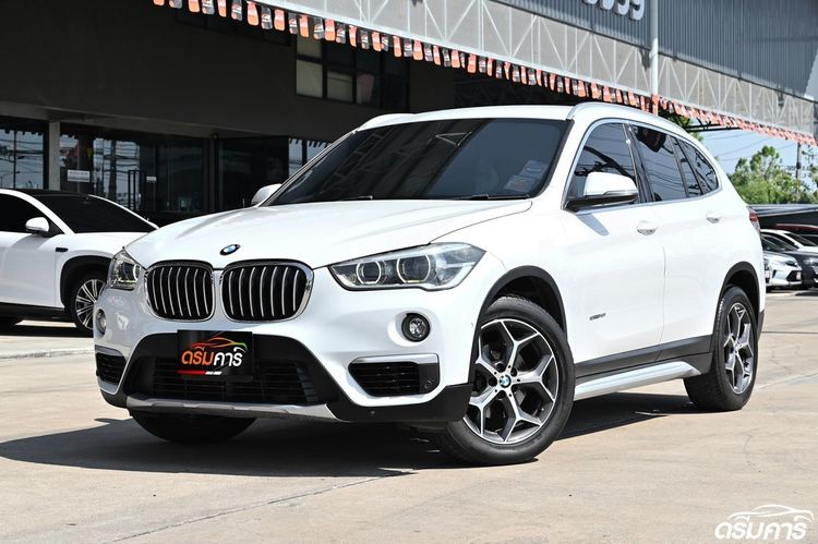 รถ BMW X1 1.5 sDrive18i xLine สี ขาว