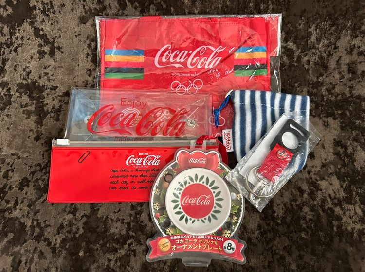 รวมของสะสม Coca-Cola Japan Limited 6 ชิ้น (สภาพมือหนึ่งทุกชิ้น)