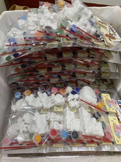 ตุ๊กตาและบ้านตุ๊กตา ตุ๊กตาปูน