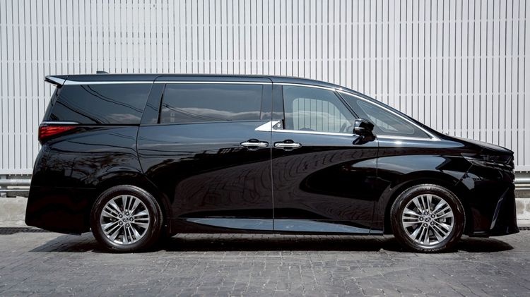Toyota Alphard 2024 2.5 Van เบนซิน ไม่ติดแก๊ส เกียร์อัตโนมัติ ดำ รูปที่ 4