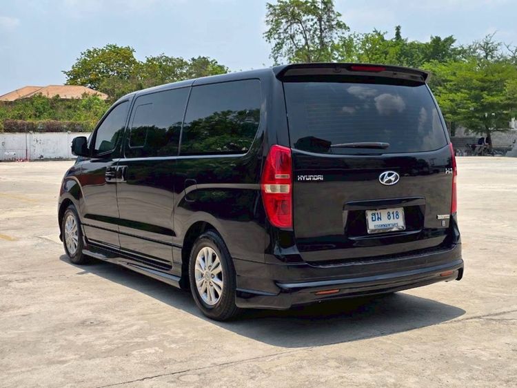 Hyundai H-1  2013 2.5 Deluxe ดีเซล เกียร์อัตโนมัติ ดำ รูปที่ 4