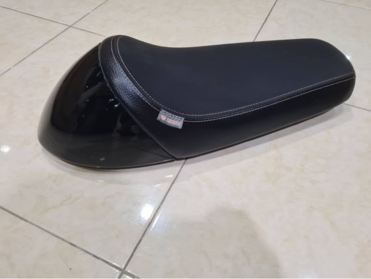 เบาะแต่ง Genuine Royal Enfieldและ ตูดมด (Cowl) ตรงรุ่น Continental GT 650 รูปที่ 2