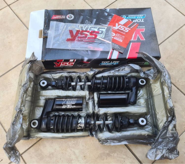 โช๊ค โช้ค YSS G-Top Black Edition สำหรับ RE Interceptor 650  Continental GT 650