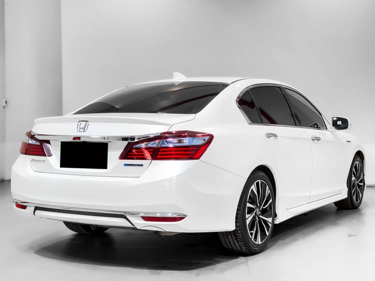 Honda Accord 2016 2.0 Hybrid Tech Sedan เบนซิน ไม่ติดแก๊ส เกียร์อัตโนมัติ ขาว รูปที่ 3