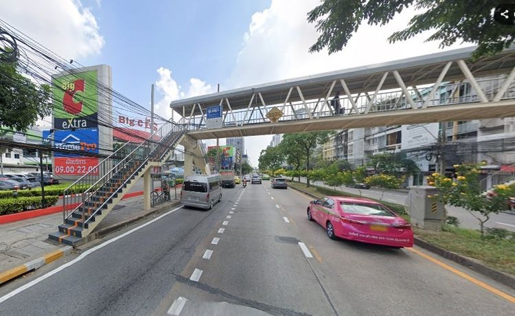 ขายอพาร์ทเม้นท์ ลาดพร้าว 15 Yield 6 เปอร์เซ็น ใกล้ MRT สถานีลาดพร้าว